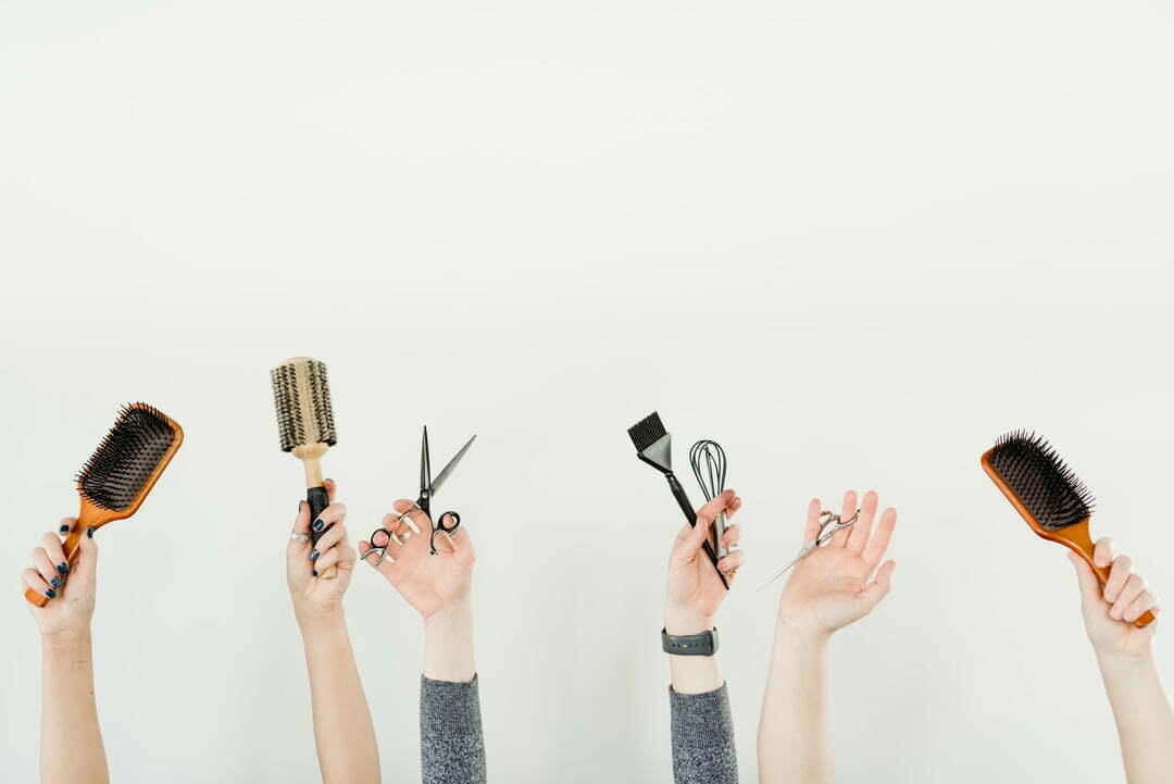 Non-Food Rewards for Meeting Your Weight-Loss Goals 4 Get a blowout at your favorite salon.